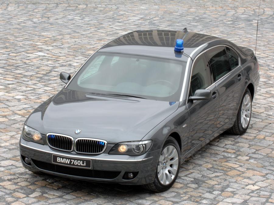  BMW 760Li Security 2005 года  (фото 2 из 4)
